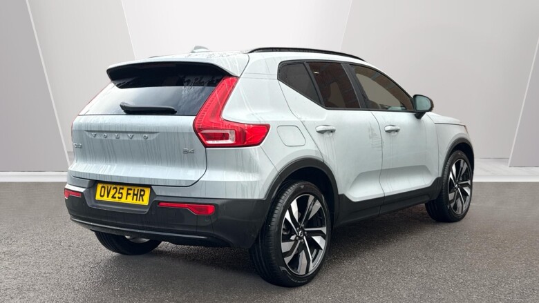 Volvo XC40 2.0 B4P Plus Dark 5dr Auto Petrol Estate